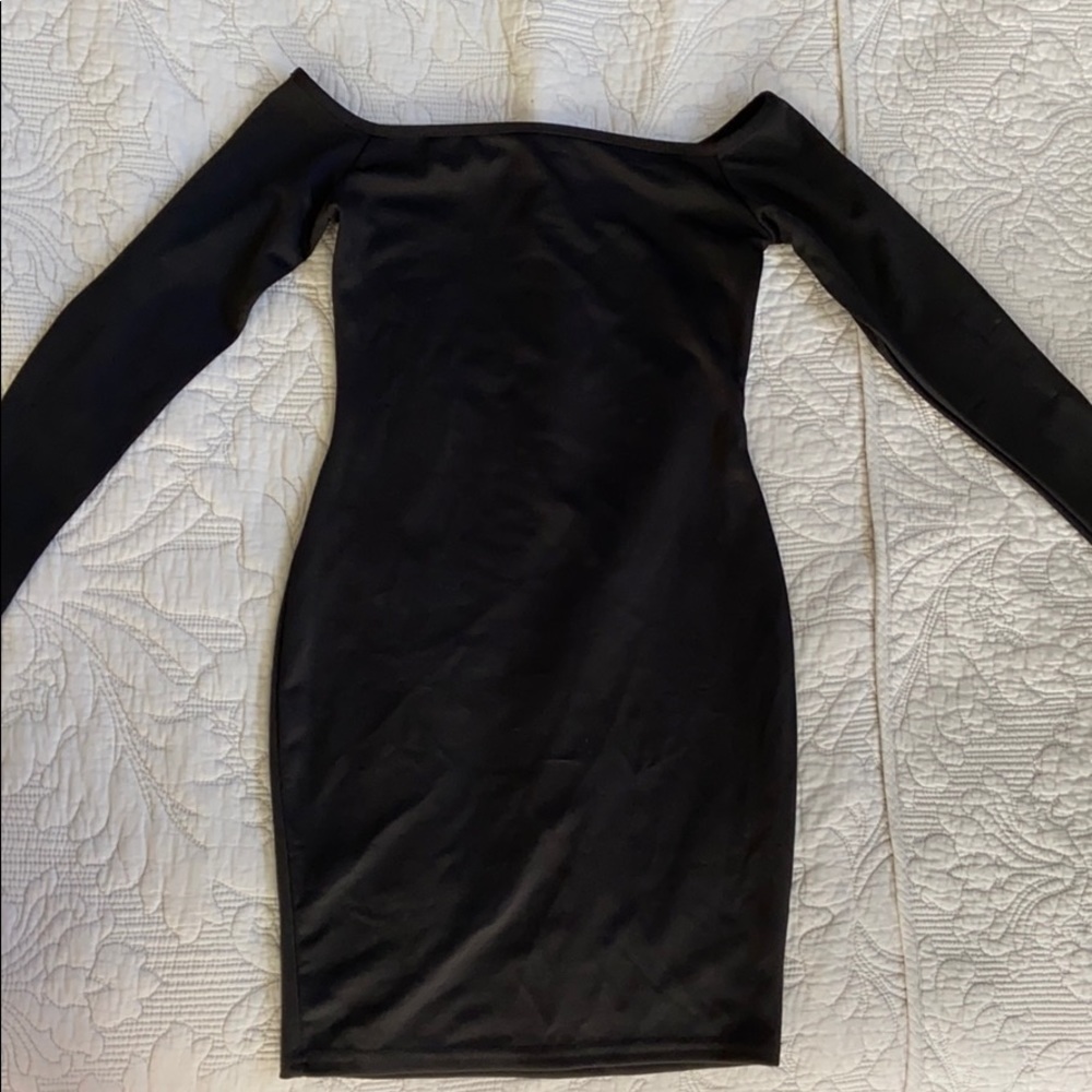 Black bodycon off the shoulder dress